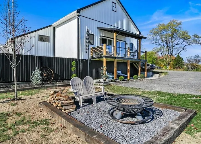 Paceful & Stylish Rural Retreat