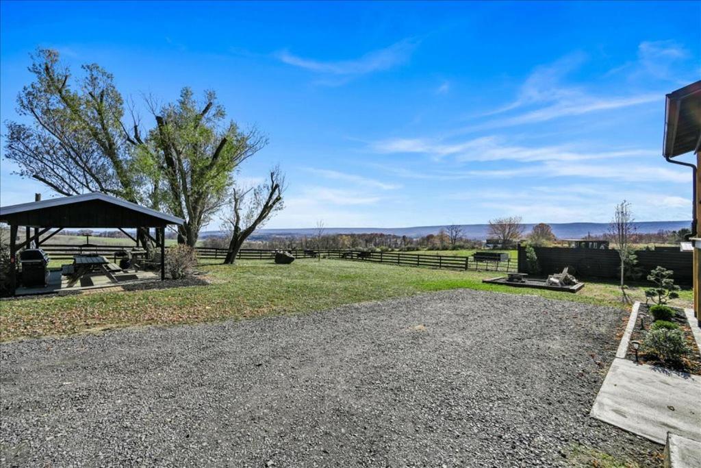 Paceful & Stylish Rural Retreat