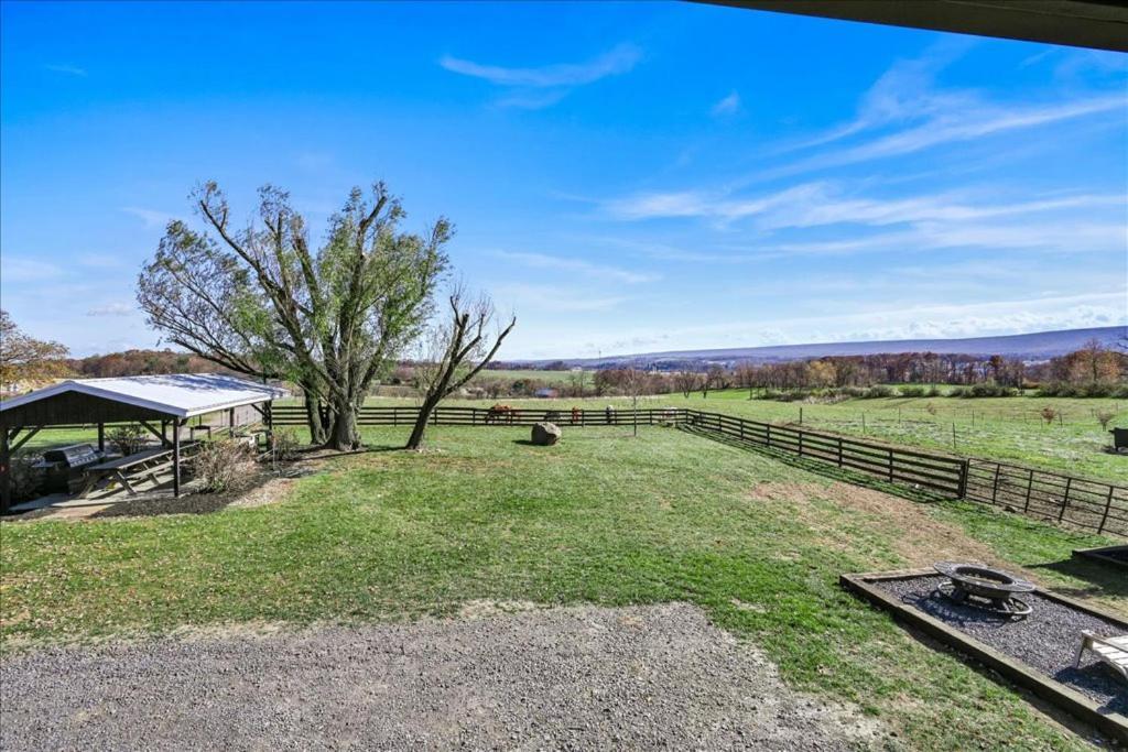 Paceful & Stylish Rural Retreat * Pine Grove (Schuylkill County)