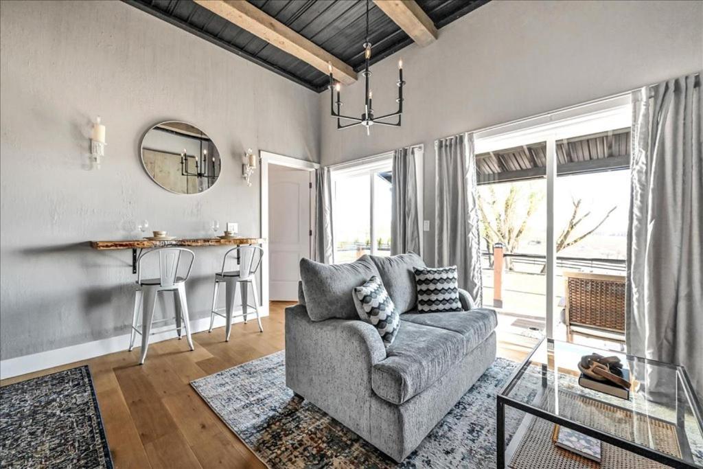 Paceful & Stylish Rural Retreat Apartment *